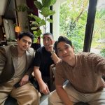 Afgan Syahreza, Winky Wiryawan (gitaris) dan Maxime Bouttier (drumer)